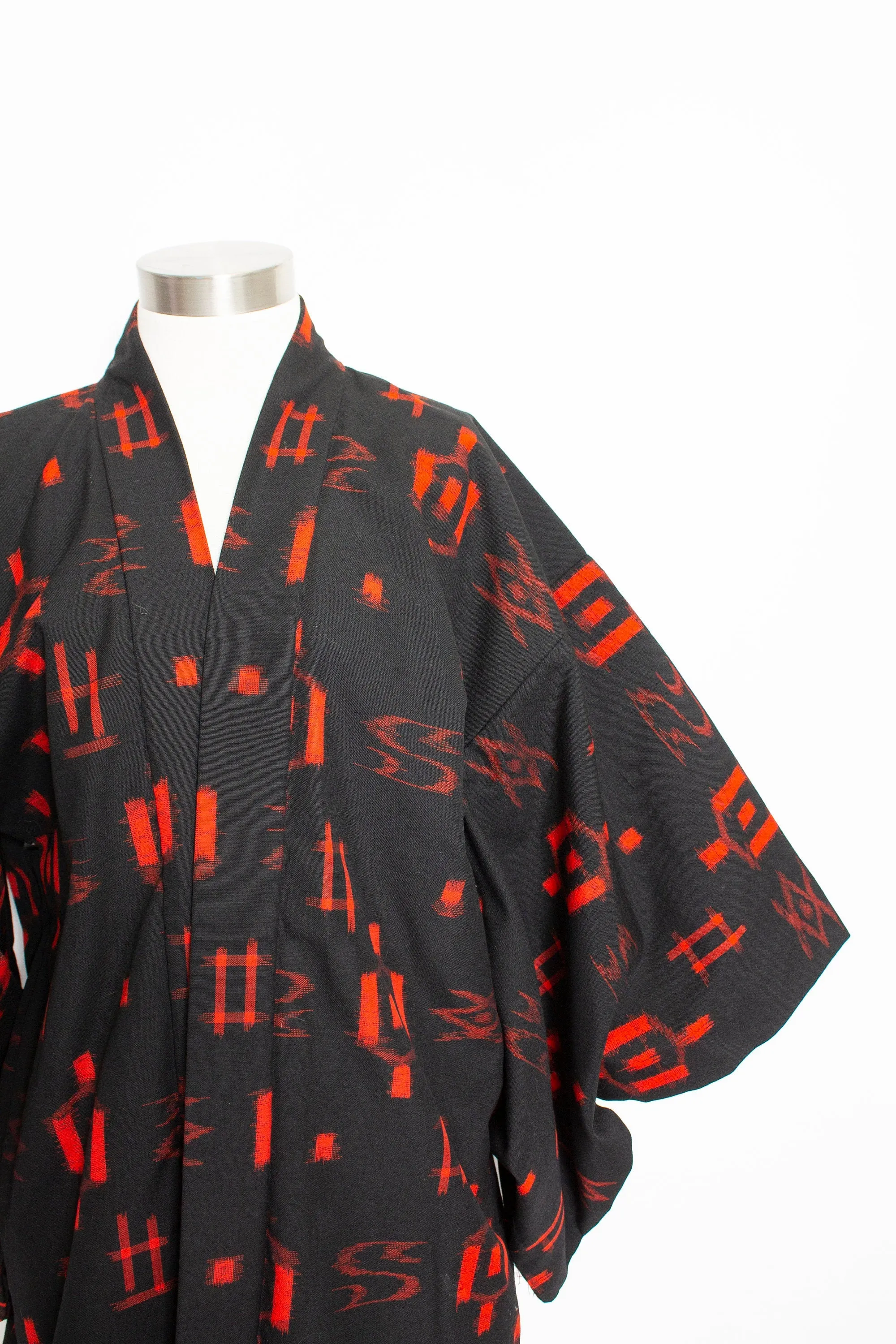 1980s Haori Cotton Black Red Kimono Japanese Robe 70s