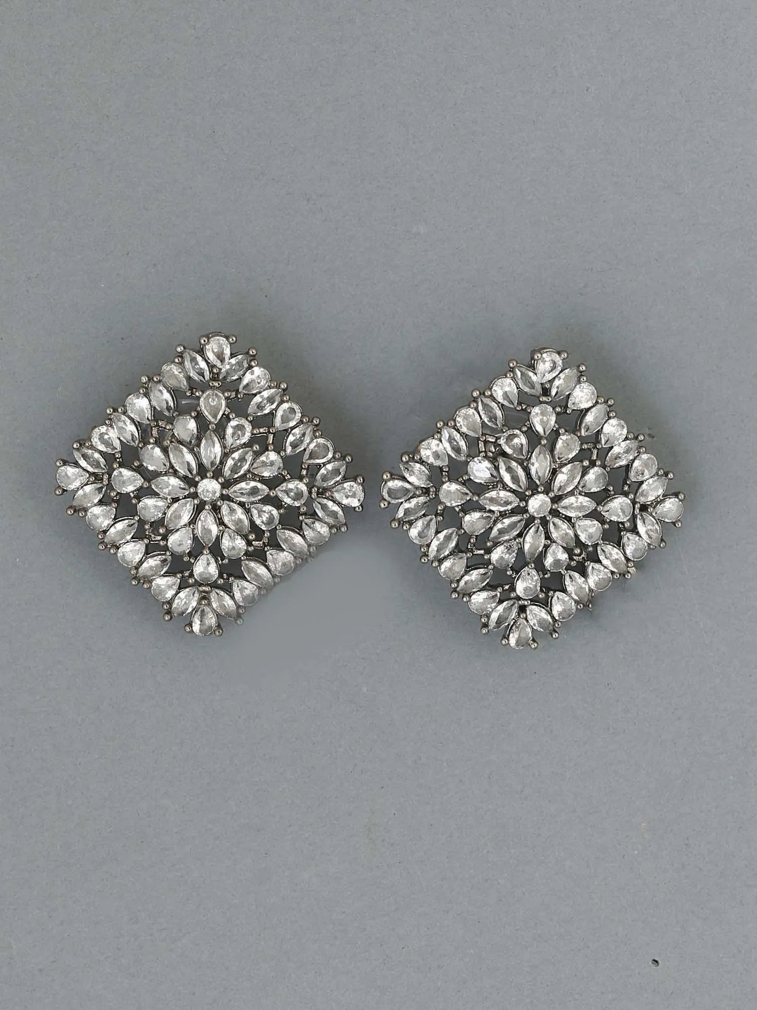 Antique Daliha Square Studs